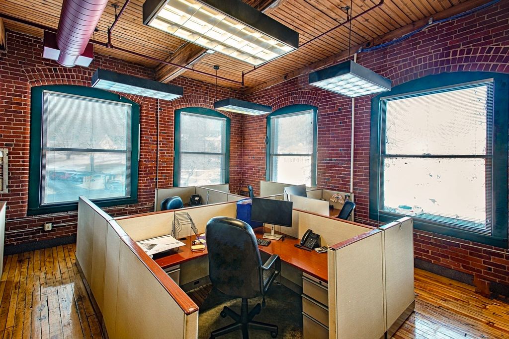 Home Office, Interior, Pendant Lights, Stone Walls, Wooden Ceilings, Wood Texture Flooring