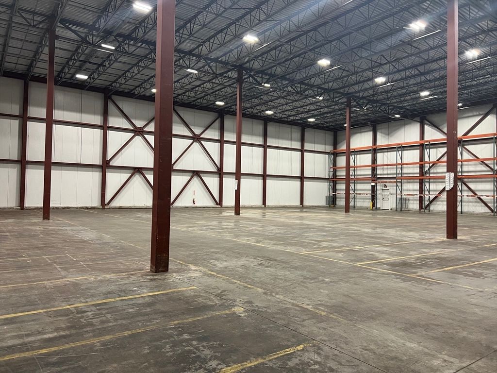 Garage, Interior, Recessed Lighting