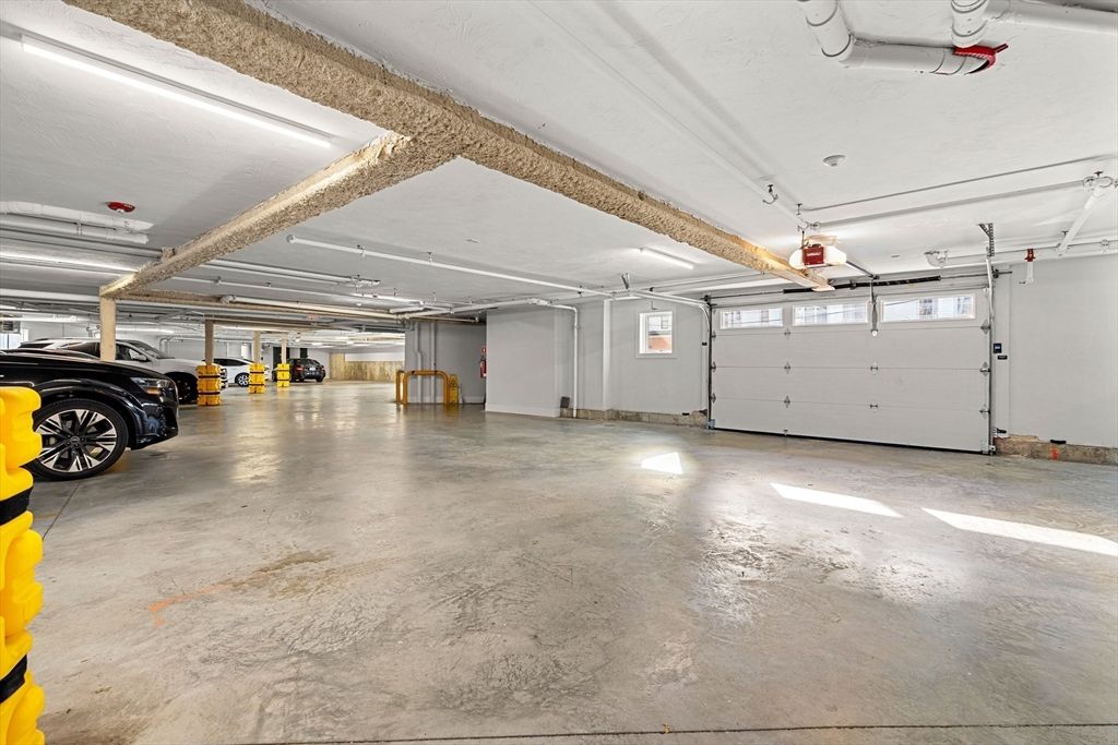 Garage, Interior