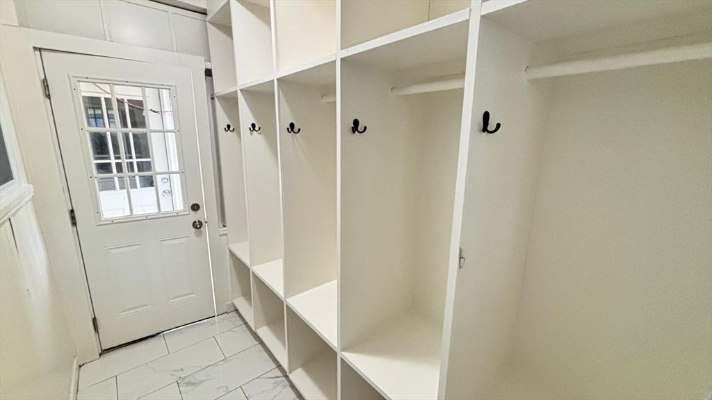 Interior, Marble, Walk-in Closets