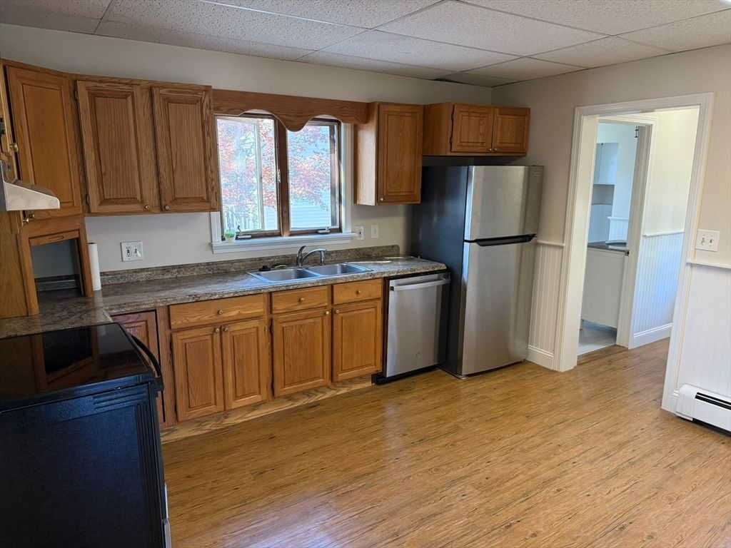 Interior, Kitchen, Wood Texture Flooring
