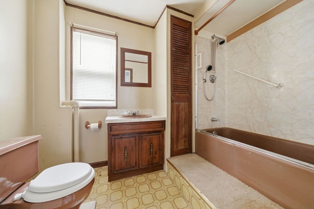 Bathroom, Interior, Marble Walls