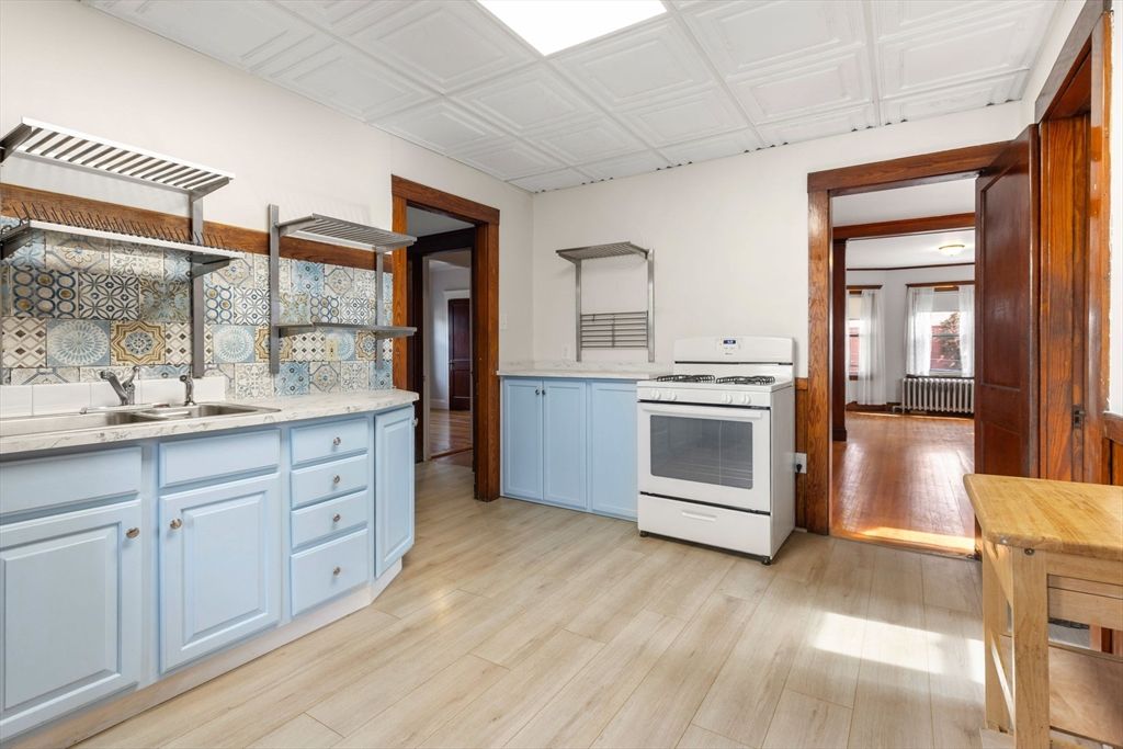 Interior, Kitchen, Wood Texture Flooring