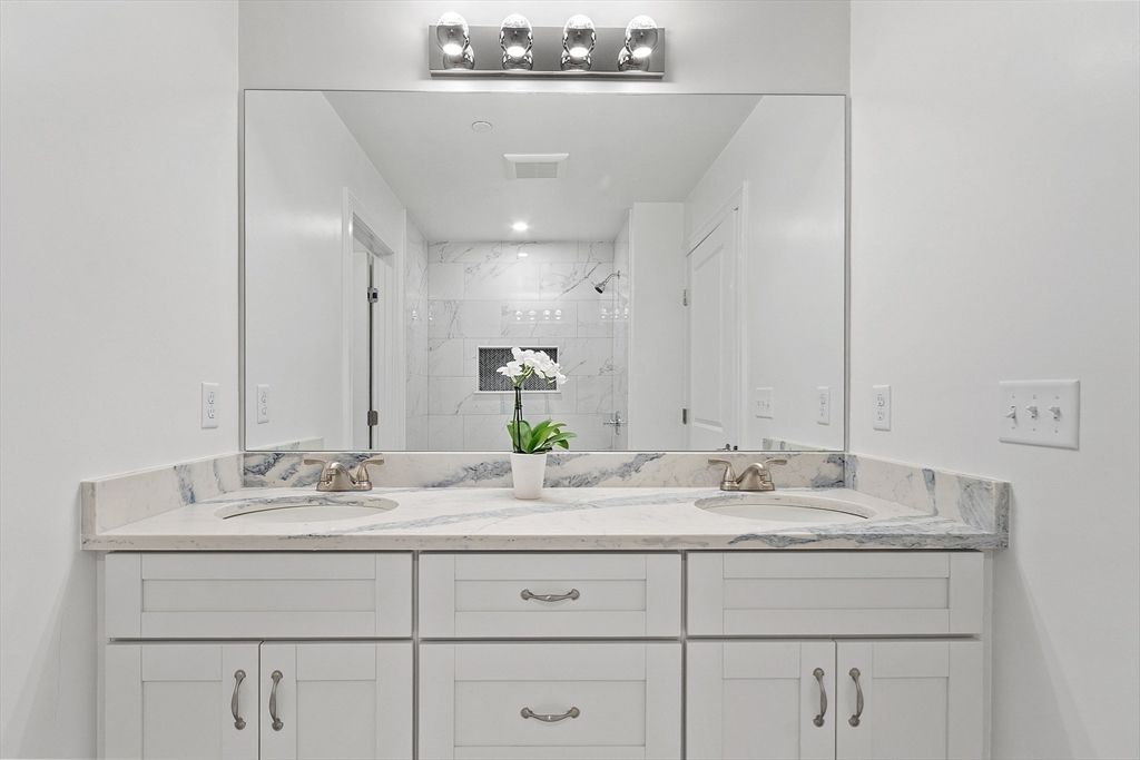 Bathroom, Dual Sink Vanities, Interior, Marble Walls
