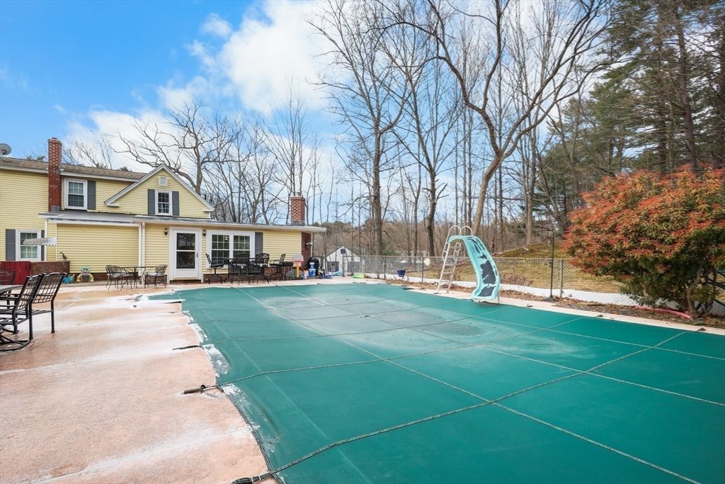 Backyard, Exterior, Playground, Tennis Courts