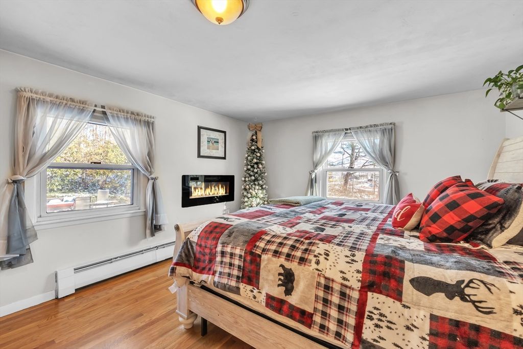 Bedroom, Fireplace, Interior, Wood Texture Flooring
