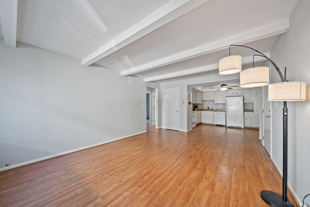 Empty room, Interior, Kitchen, Wood Texture Flooring