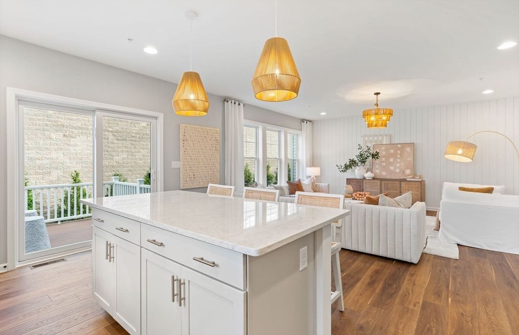 Dining room, Interior, Kitchen, Living room, Pendant Lights, Recessed Lighting, Wood Texture Flooring