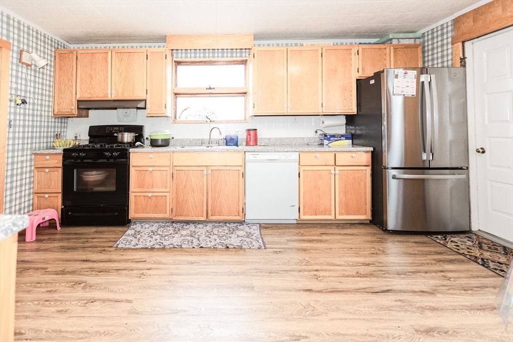 Interior, Kitchen, Wood Texture Flooring