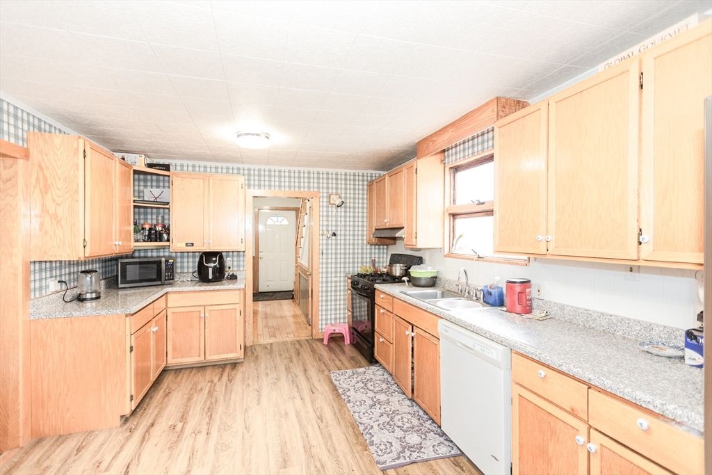 Interior, Kitchen, Wood Texture Flooring