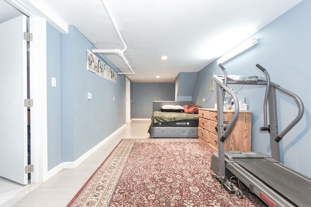 Fitness Equipment, Interior, Recessed Lighting