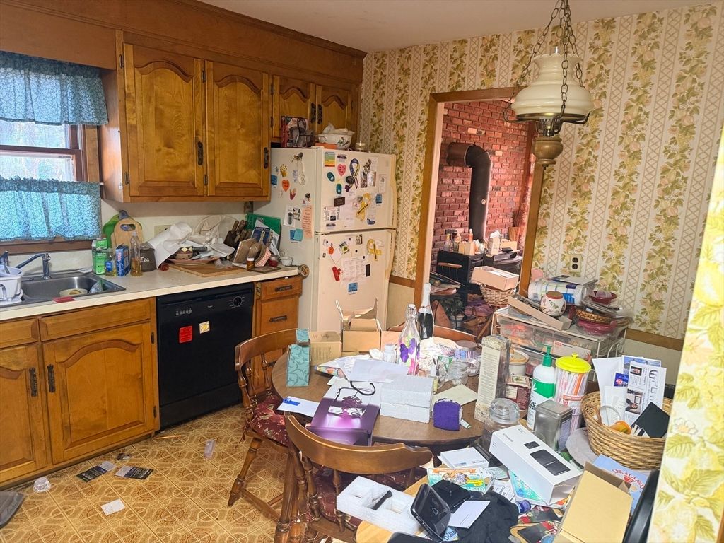 Dining room, Interior, Kitchen, Pendant Lights