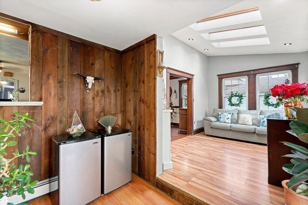 Interior, Recessed Lighting, Wood Texture Flooring, Wooden Walls