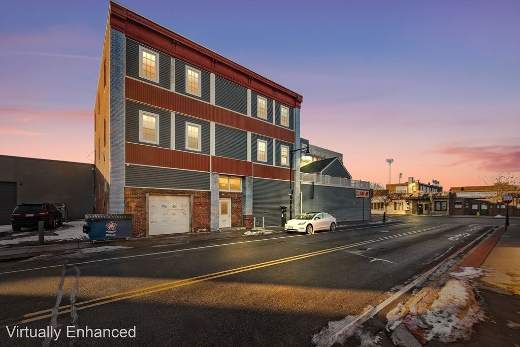 Attached, Exterior, Facade, Highrise