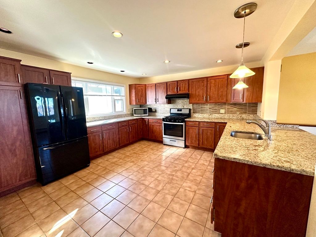 Interior, Kitchen, Pendant Lights, Recessed Lighting