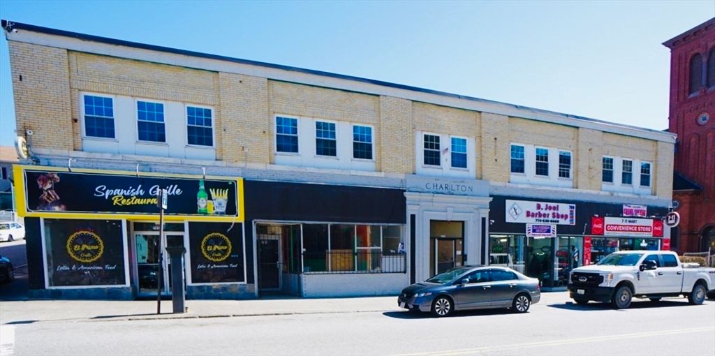 Exterior, Facade, Condo Building