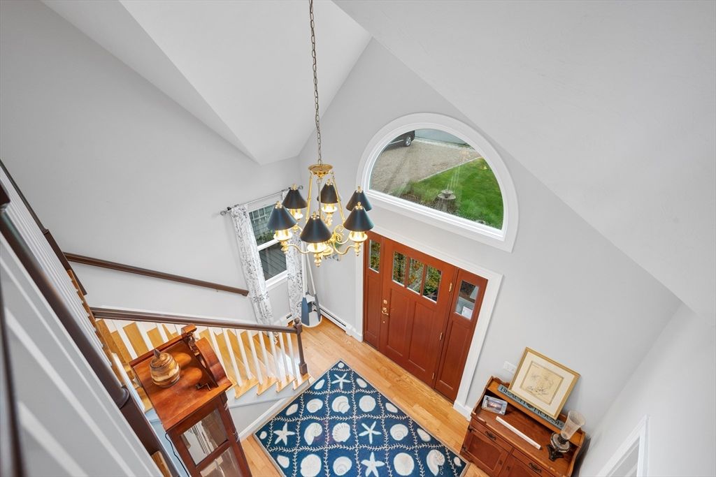 Chandelier, Interior, Wood Texture Flooring