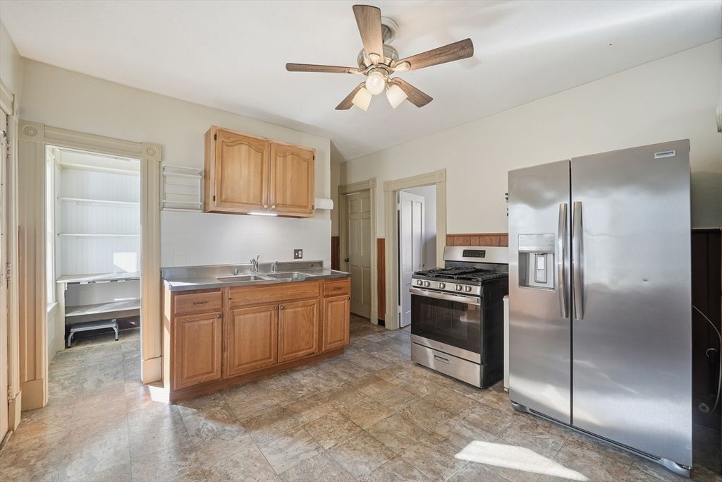Interior, Kitchen, Stainless Steel Appliances