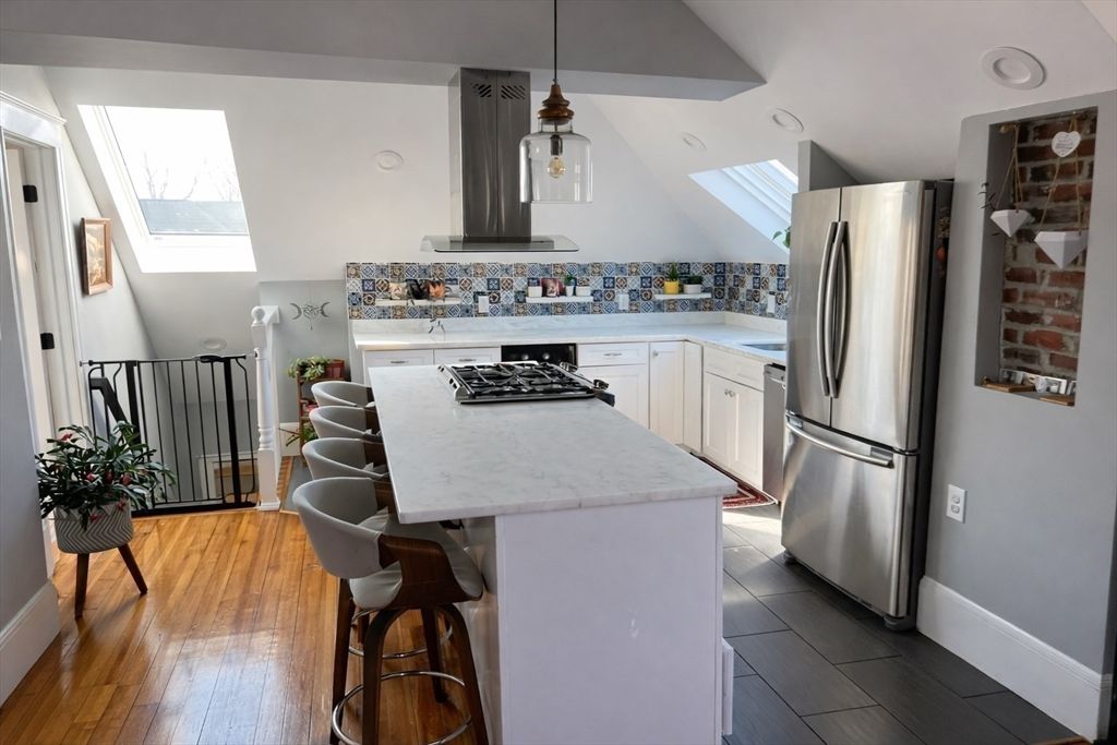 Dining room, Interior, Kitchen, Pendant Lights, Wood Texture Flooring