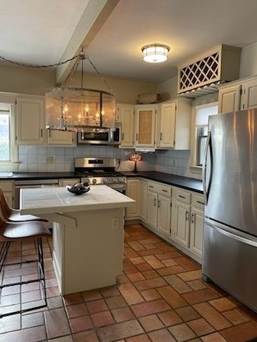 Chandelier, Interior, Kitchen, Pendant Lights, Stainless Steel Appliances