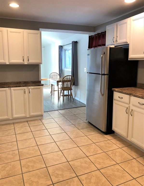 Dining room, Interior, Kitchen, Recessed Lighting