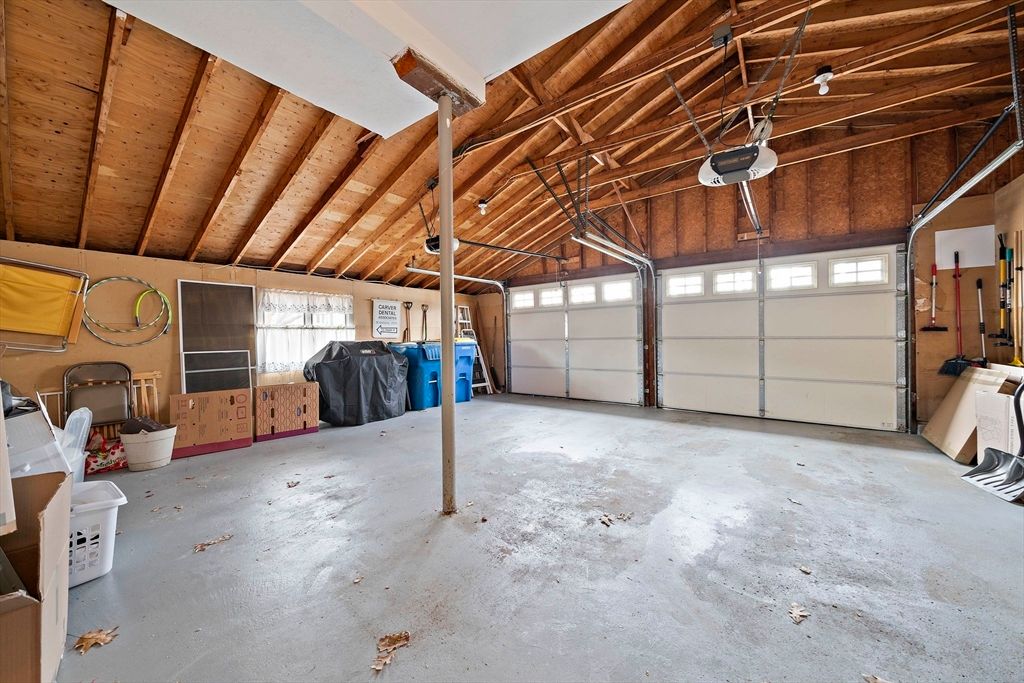 Garage, Interior, Wooden Beams, Wooden Ceilings