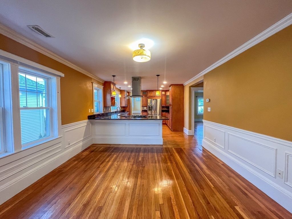 Interior, Kitchen, Pendant Lights, Wood Texture Flooring