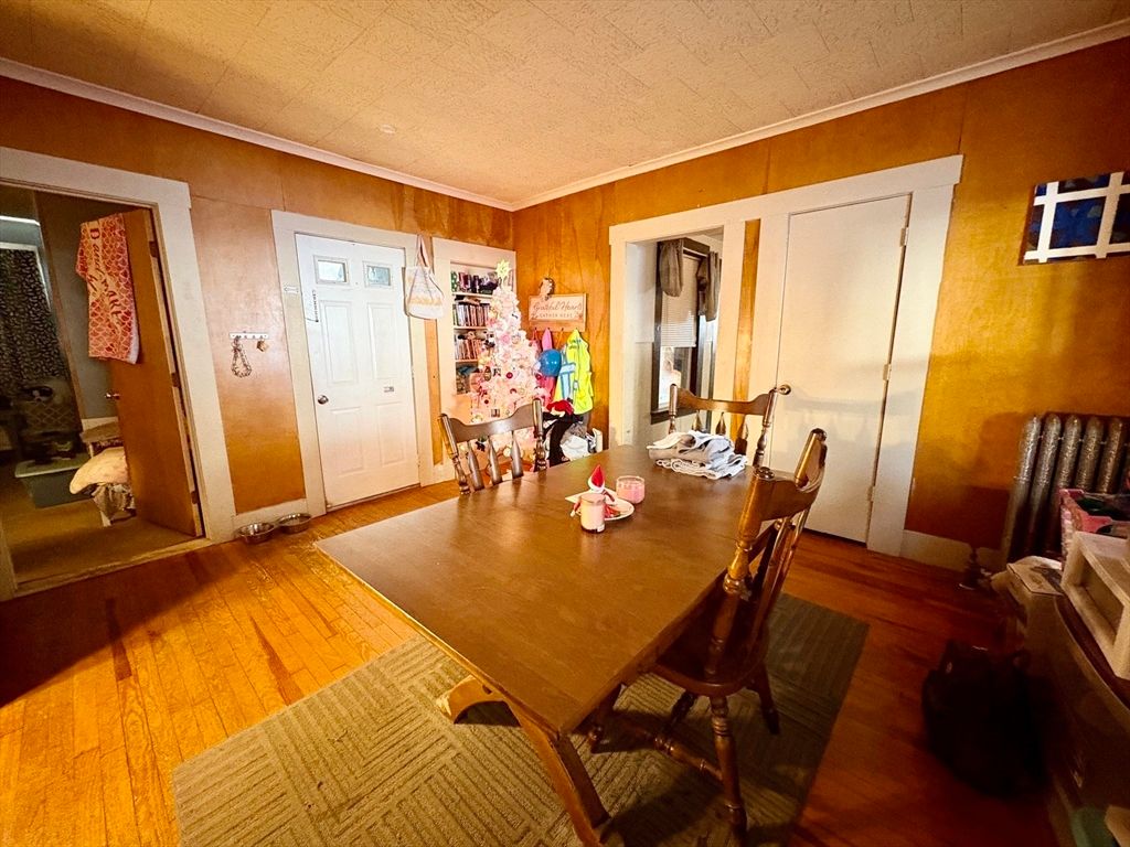 Dining room, Interior, Wood Texture Flooring
