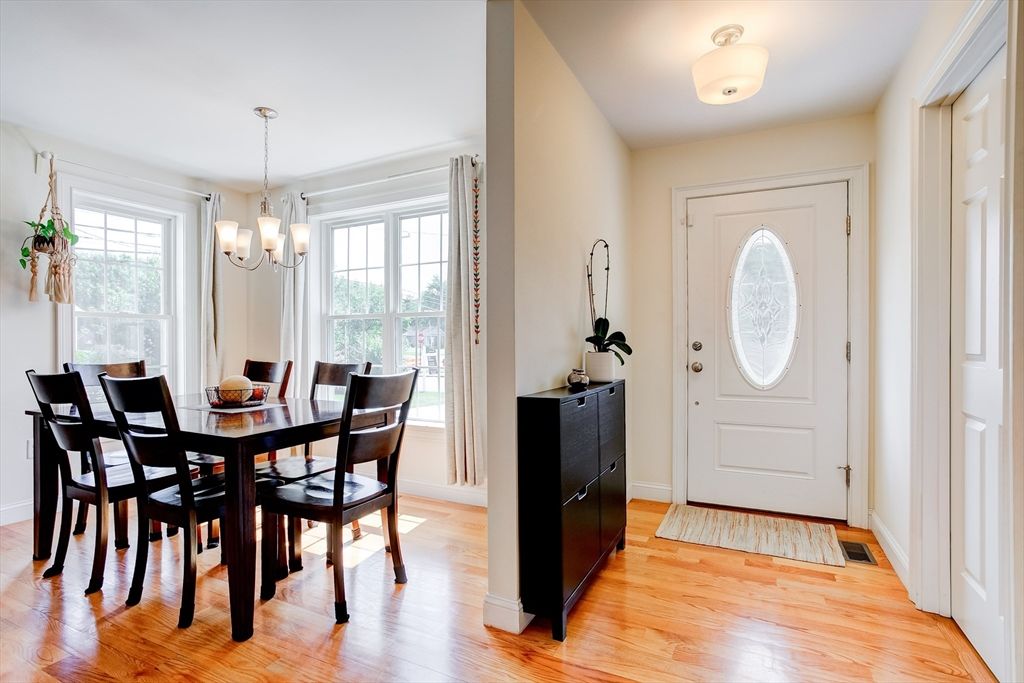 Chandelier, Dining room, Interior, Pendant Lights, Wood Texture Flooring