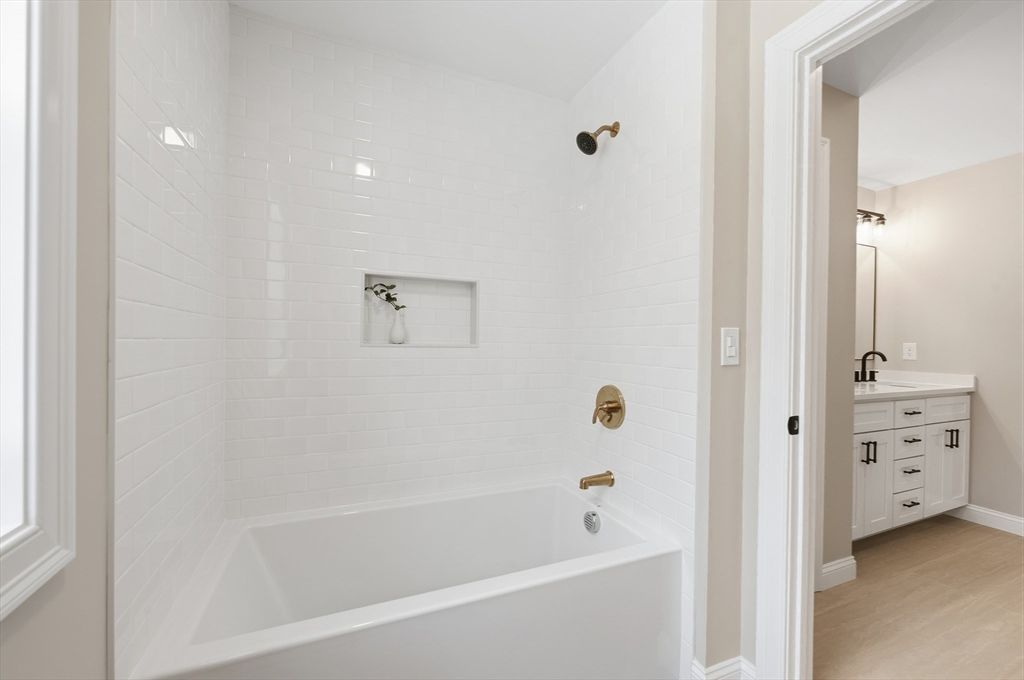 Bathroom, Interior, Wood Texture Flooring