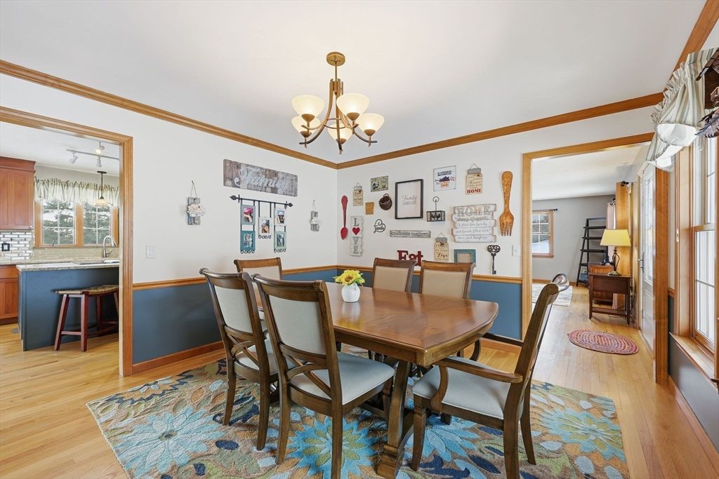 Chandelier, Dining room, Interior, Wood Texture Flooring