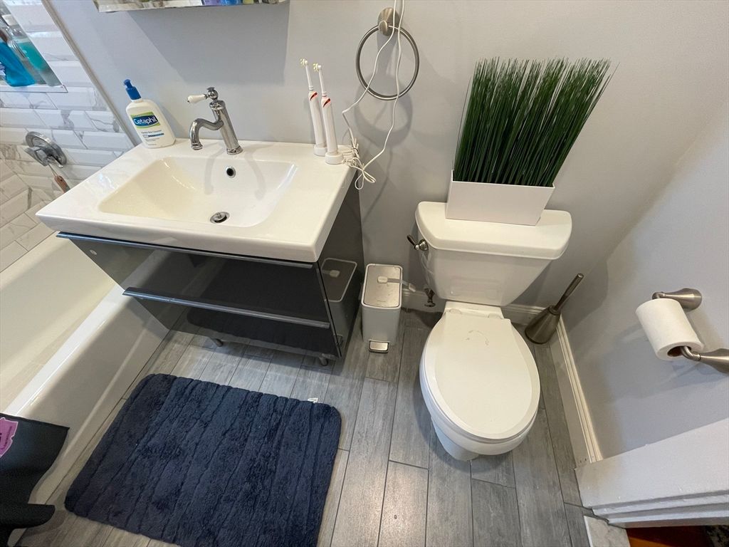 Bathroom, Interior, Wood Texture Flooring