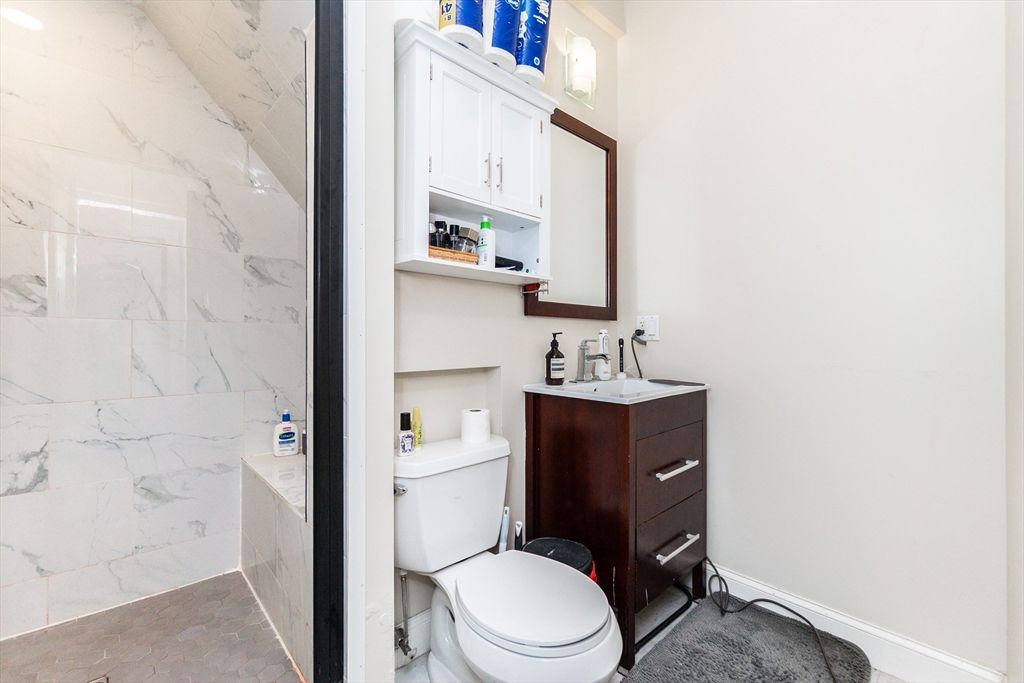 Bathroom, Interior, Marble Walls