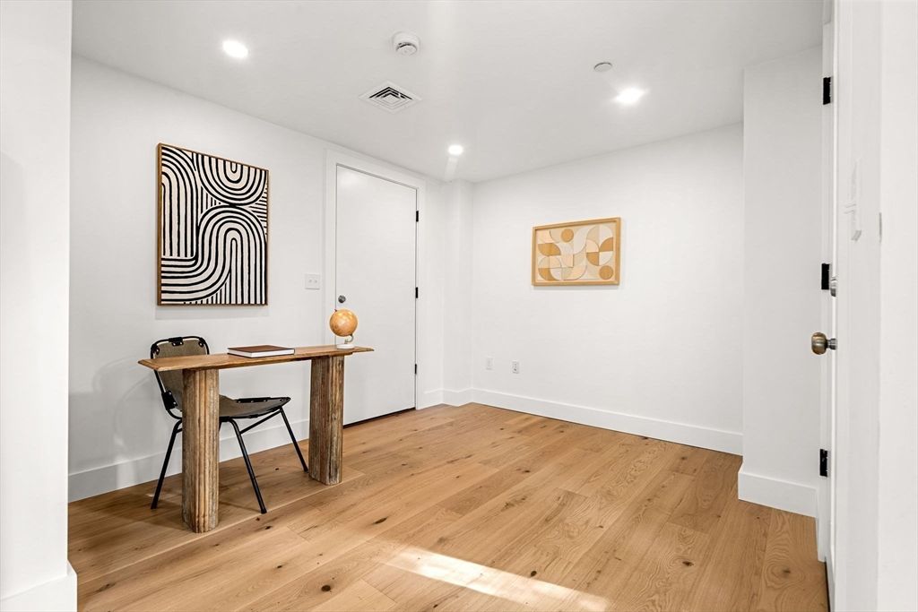Home Office, Interior, Recessed Lighting, Wood Texture Flooring