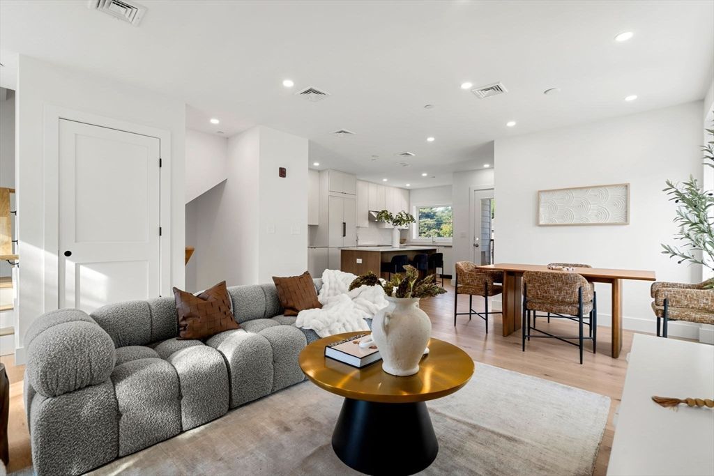 Dining room, Interior, Kitchen, Living room, Recessed Lighting, Wood Texture Flooring