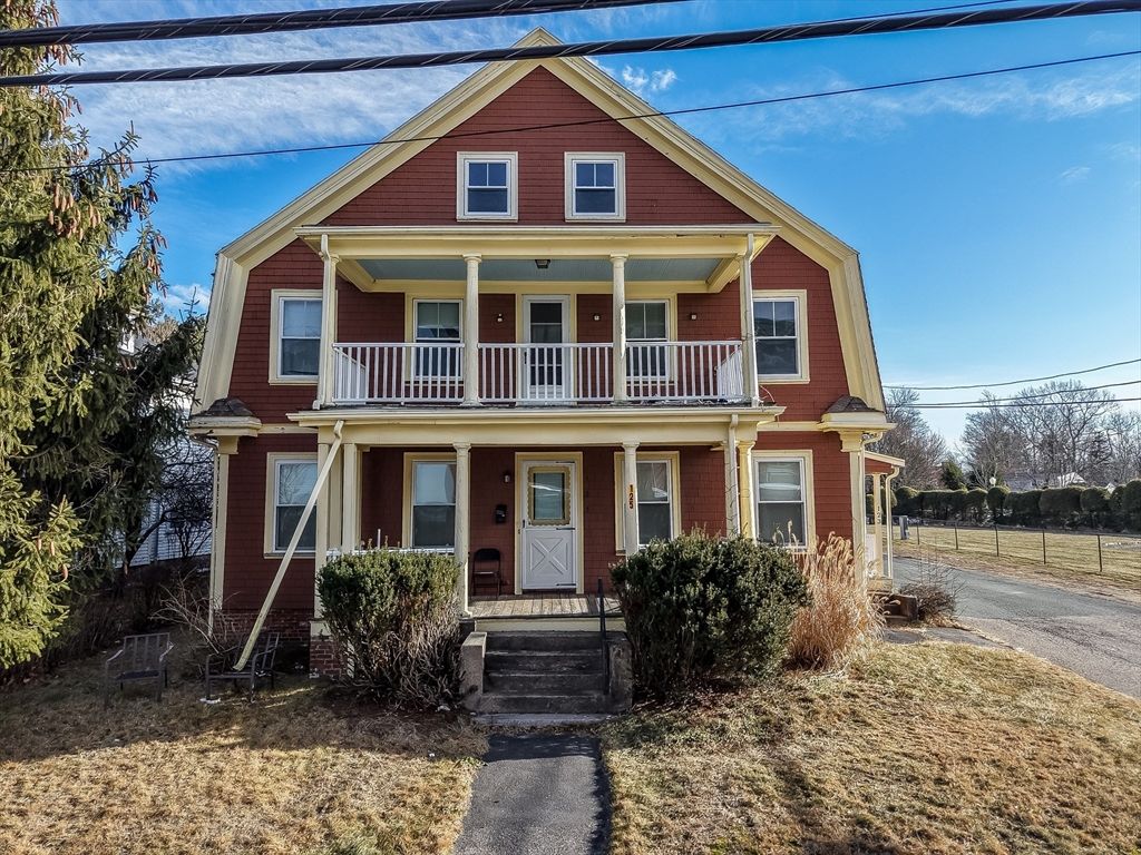 Exterior, Facade, Queen Anne Victorian