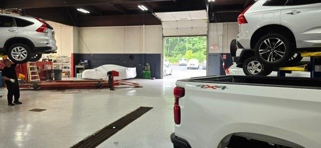 Garage, Interior, Recessed Lighting