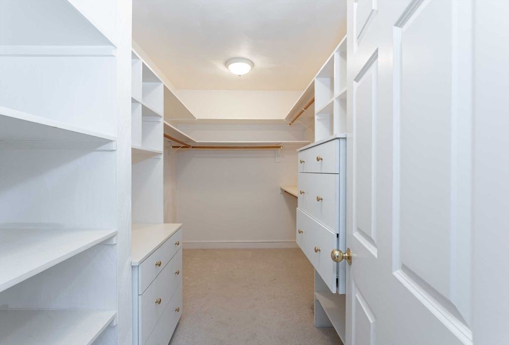 Interior, Walk-in Closets