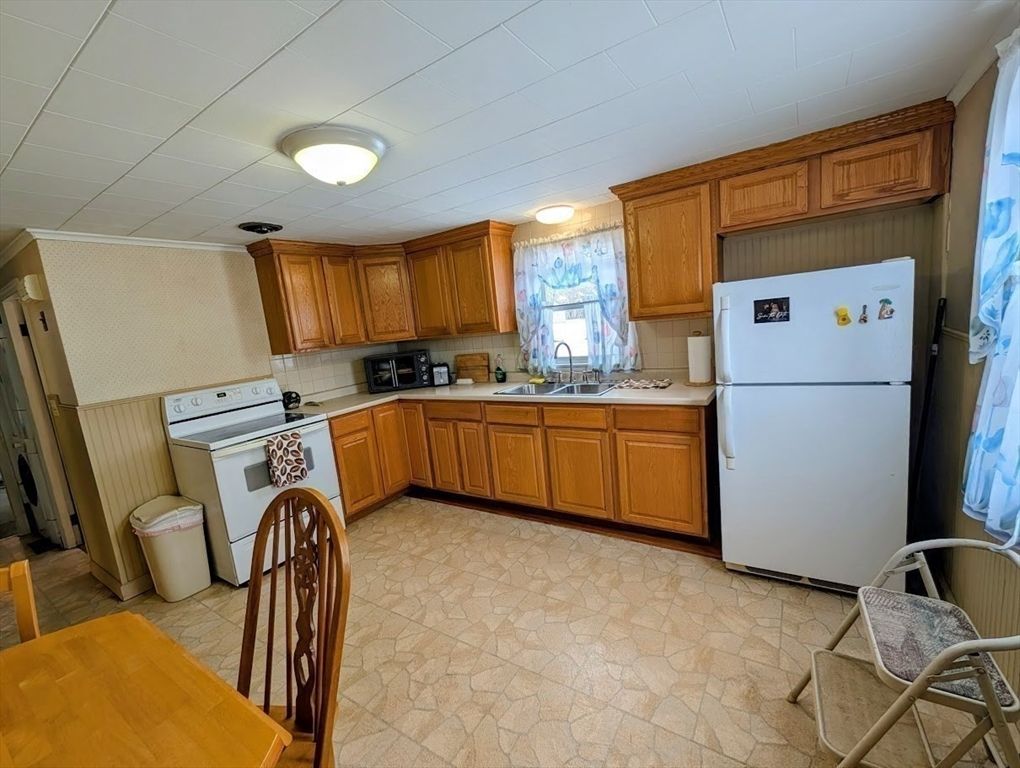 Interior, Kitchen, Washer