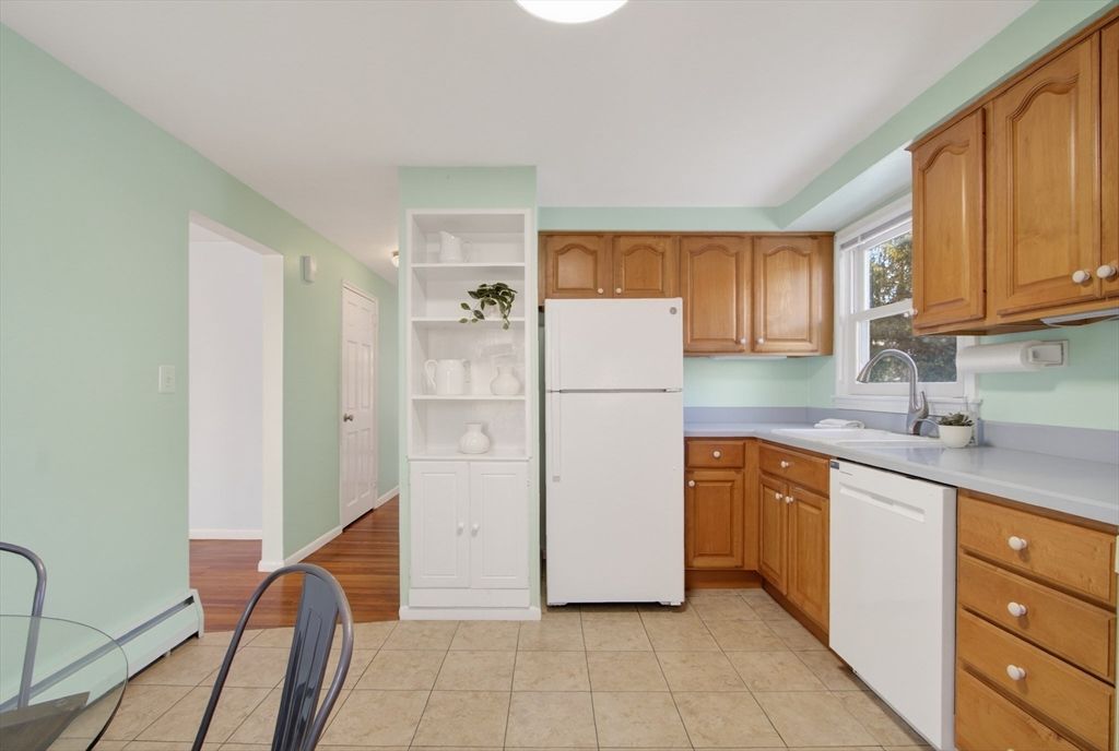 Interior, Kitchen, Wood Texture Flooring