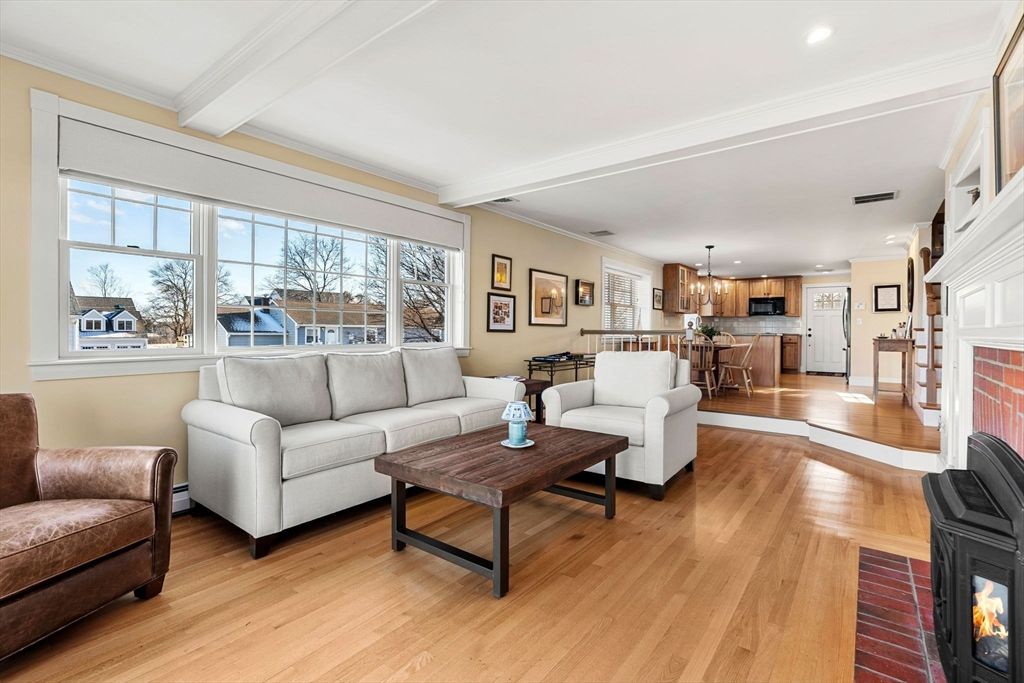 Chandelier, Dining room, Fireplace, Interior, Kitchen, Living room, Pendant Lights, Recessed Lighting, Wood Texture Flooring