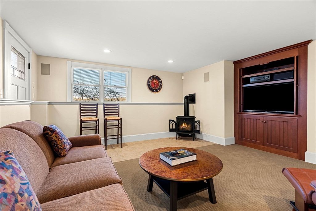 Fireplace, Interior, Living room, Recessed Lighting