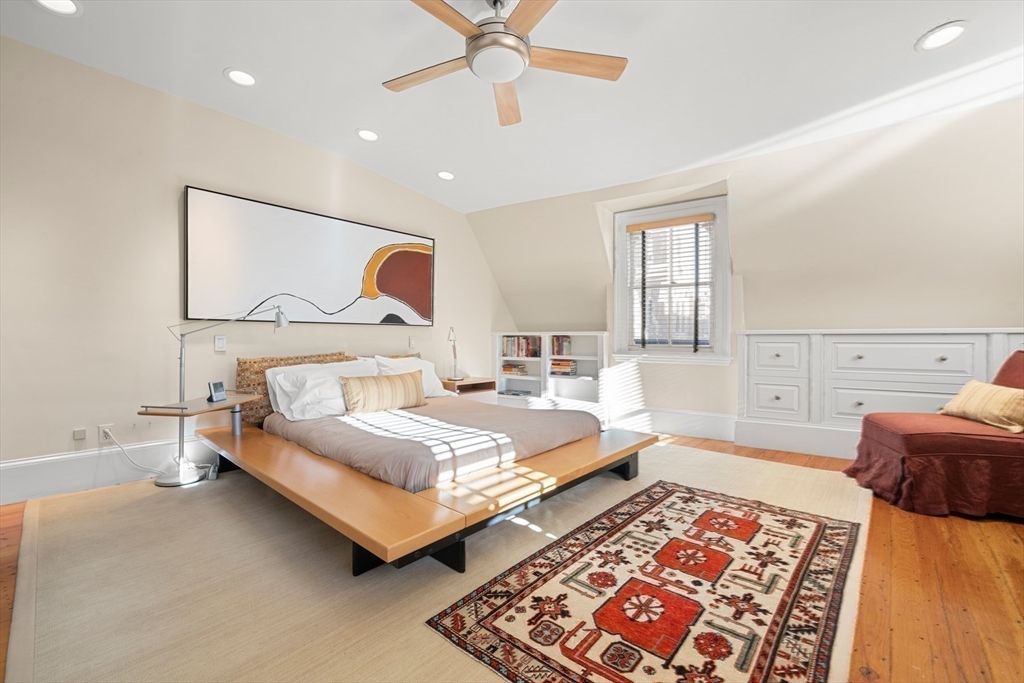 Bedroom, Home Office, Interior, Recessed Lighting, Wood Texture Flooring