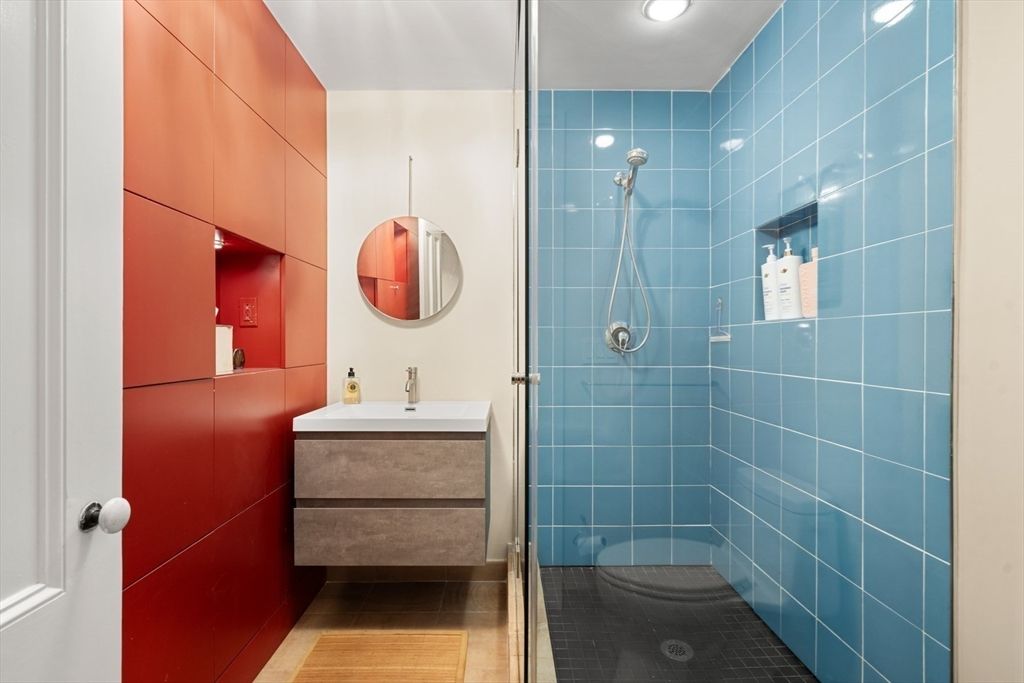 Fireplace, Fitness Equipment, Interior, Living room, Recessed Lighting