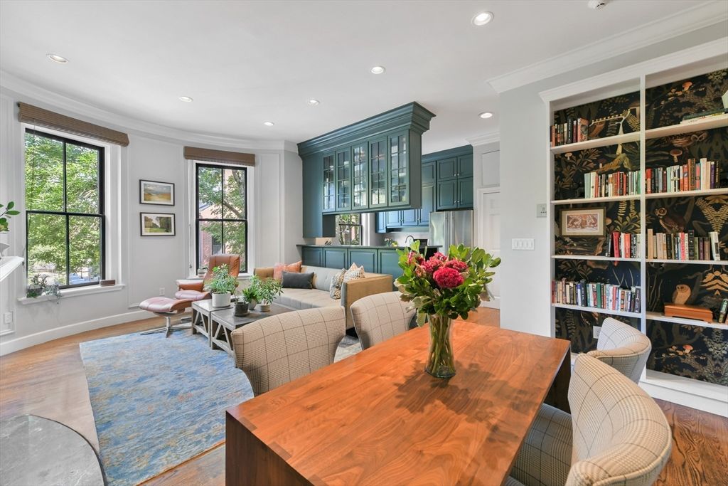 Dining room, Interior, Living room, Recessed Lighting, Wood Texture Flooring