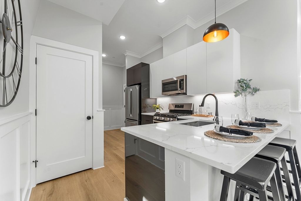 Interior, Kitchen, Pendant Lights, Recessed Lighting, Stainless Steel Appliances, Wood Texture Flooring