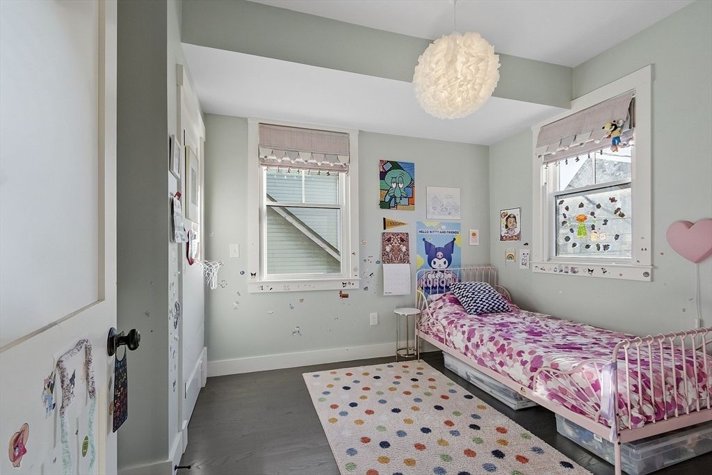 Bedroom, Interior, Pendant Lights