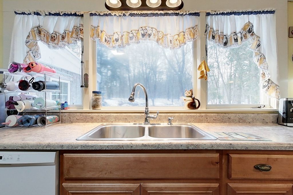 Interior, Kitchen, Tile Countertops