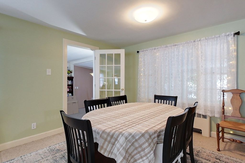 Dining room, Interior
