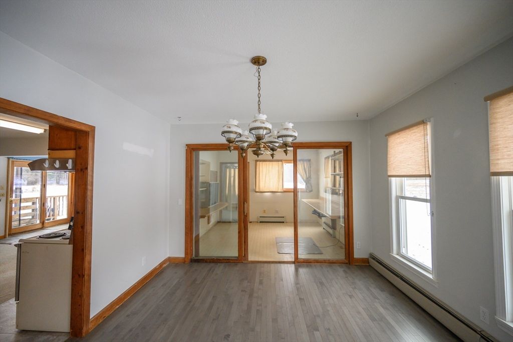 Chandelier, Empty room, Interior, Wood Texture Flooring